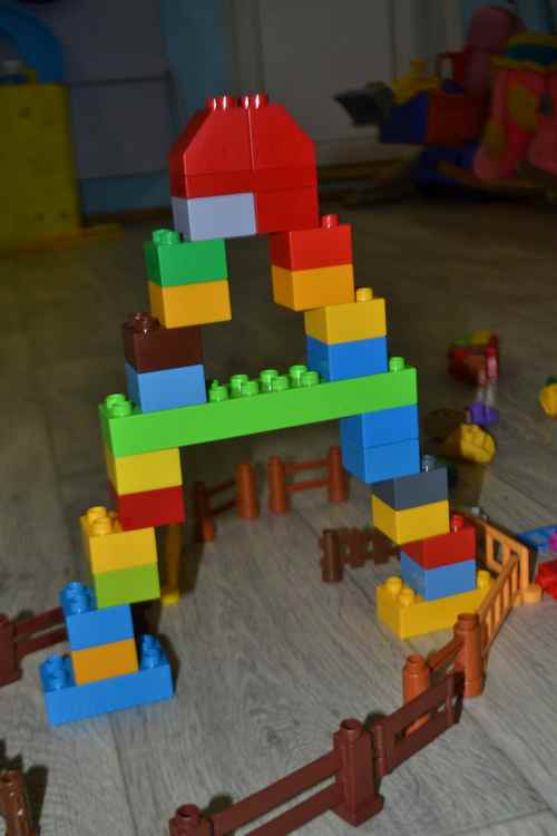 Живой алфавит: 8 способов изучить с ребенком буквы