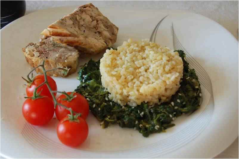 Куриный рулет и творожник с тыквенным пюре