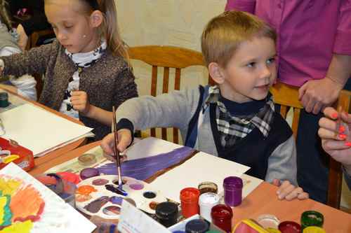 Дети рисуют моду