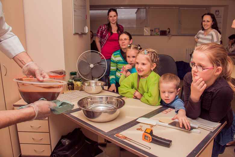 Мастер-класс по изготовлению шоколадных конфет. Как это было?