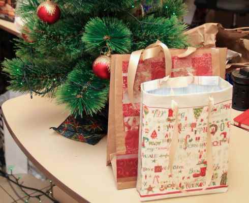 Мастер-класс: подарочные пакеты — оригами и декупаж