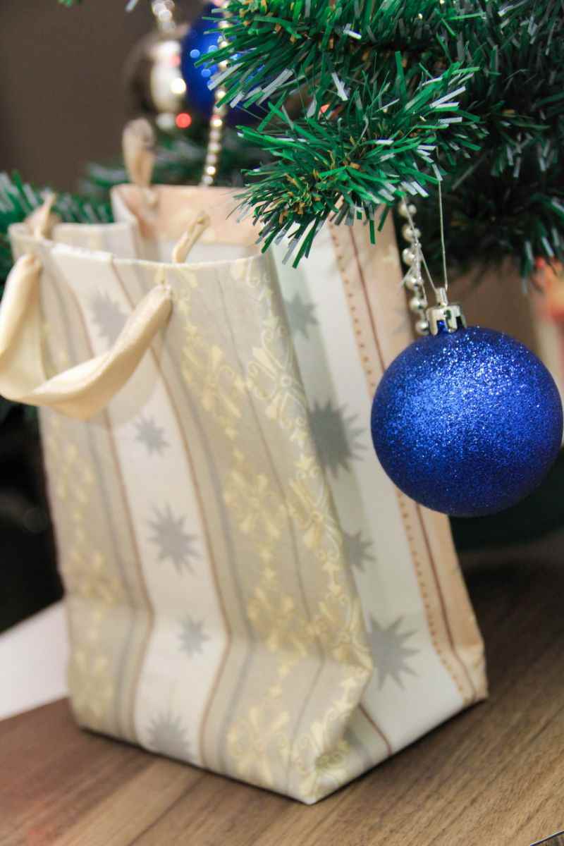 Мастер-класс: подарочные пакеты — оригами и декупаж