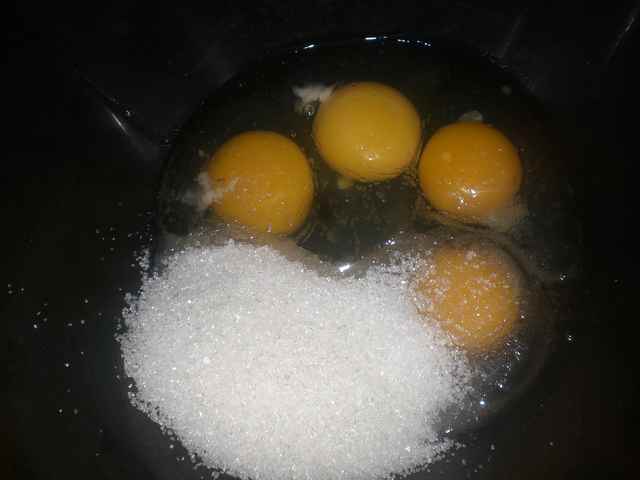 В своей тарелке: мясо с остринкой и яблочно-клубничный пирог