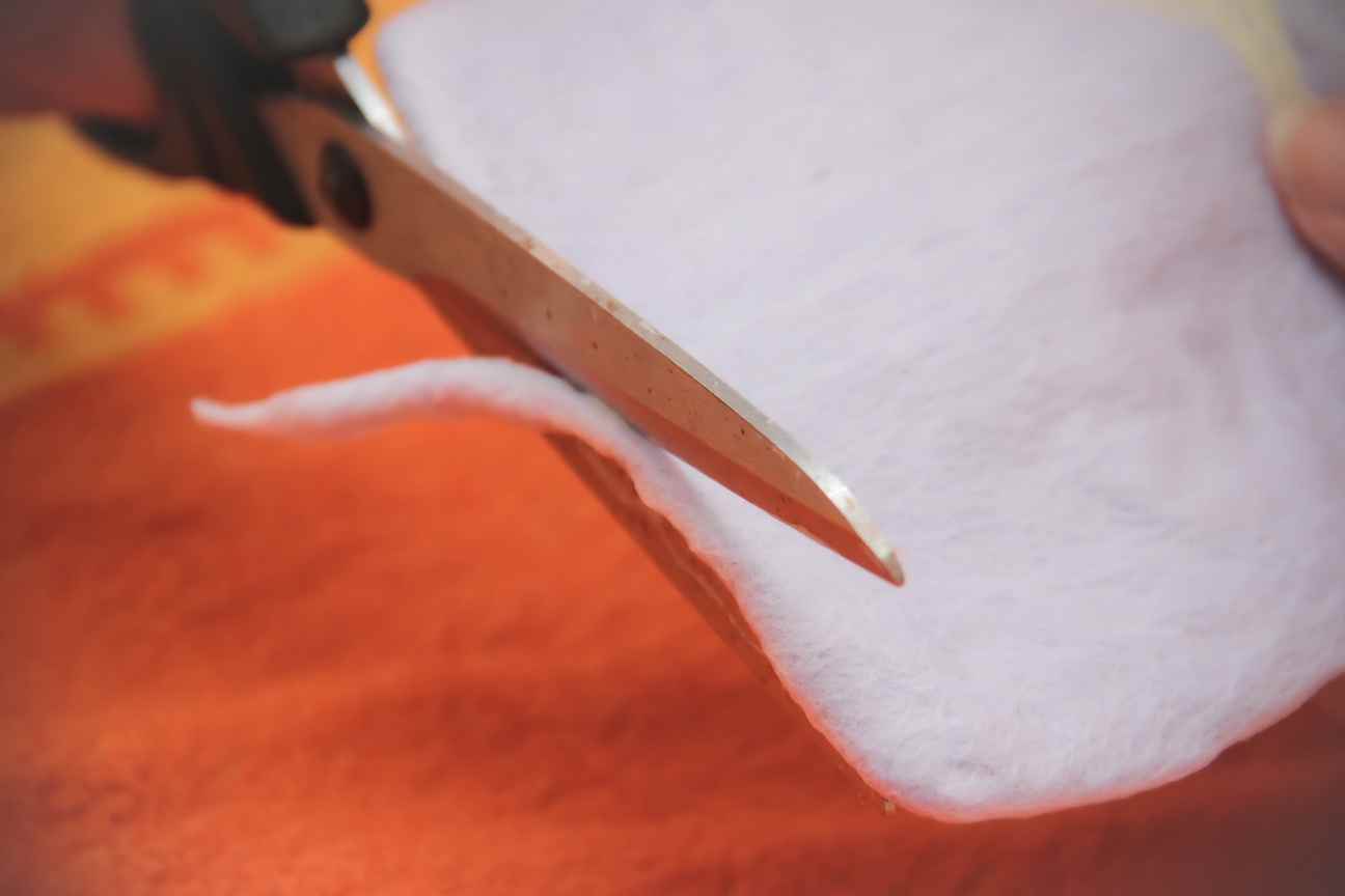 Школа мастериц: валяние пинеток из шерсти