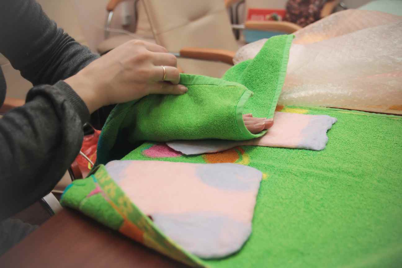 Школа мастериц: валяние пинеток из шерсти