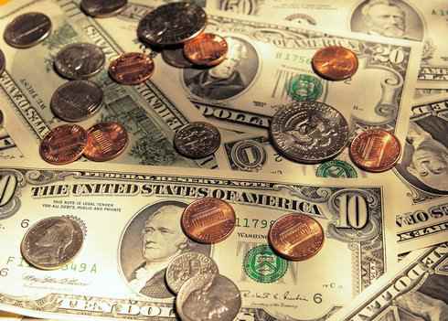 Даешь каждой многодетной семье по 10 тысяч долларов?