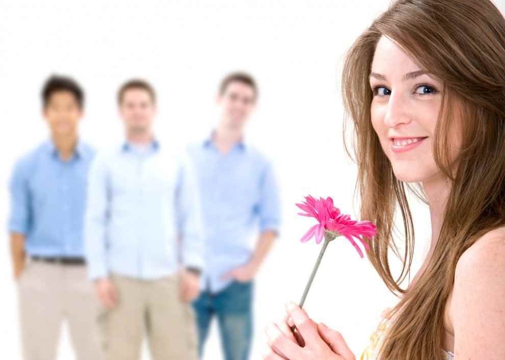 Неверный вопрос: Уйти к любовнику или остаться с мужем?