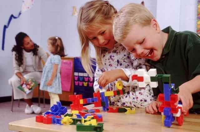 Родителям предлагают полностью оплачивать детский сад: 1,5 млн - для некоторых это половина зарплаты