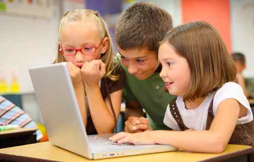 Безопасность детей в Интернете: как не нарваться на педофила?