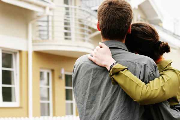 Чаще всего стимуляцией рождаемости Лукашенко занимался перед президентскими выборами. Или по праздникам.