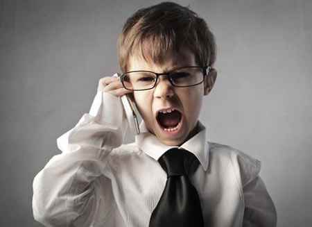 Нужен ли школьнику мобильный телефон?