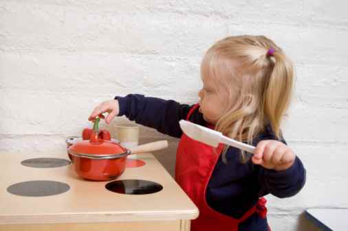 Дети одни дома: халатность или здравый смысл?