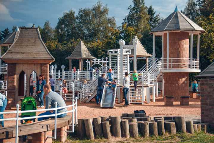 Обзор детских площадок Минска: Лошица