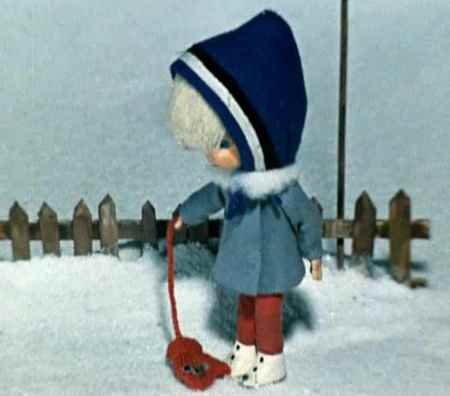 варежка на улице